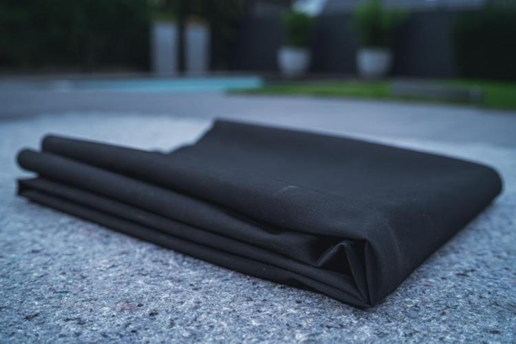 EPDM-Folie GeoSmart schwarz 1,00mm Rollenabschnitt inkl. Schutzvlies 500gr.